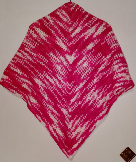 Продам шали ручной работы.