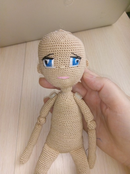 Игровая шарнирная куколка Люся . Игровая шарнирная куколка Люся .