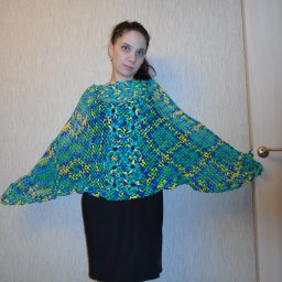 Пончо крючком.
