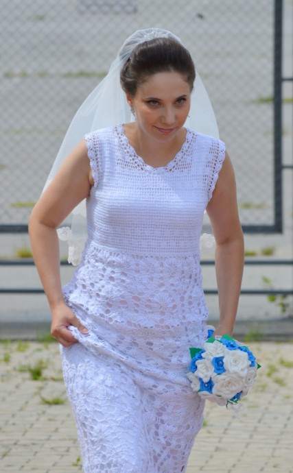 Вязаное свадебное платье.