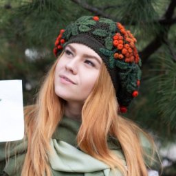 Берет "Гроздья рябины"