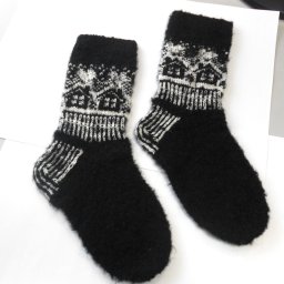 Носочки с жаккардовым рисунком.