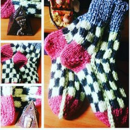 Носочки на двух спицах