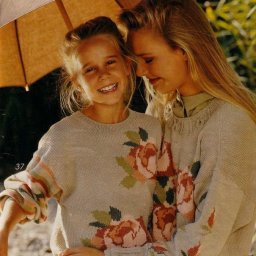 И еще модели с розами-для мамы и дочки.