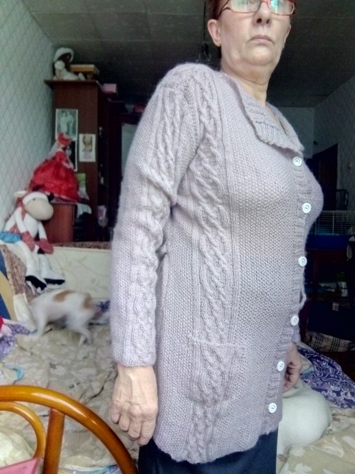 И еще одна кофта. И еще одна кофта.