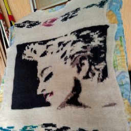 Спинка довязана.