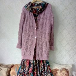 Связалась кофта..как раз к платью!!