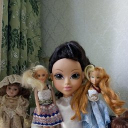 Куклы..шляпки..салфетки..