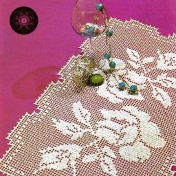 Две схемки филеек,наволочки,дорожка с розами.