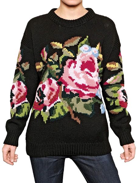 Подборка пуловеров ,кофточек с розами.