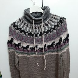 Лопапейса с лошадками для дочки