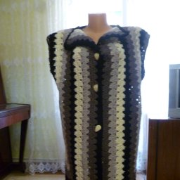 Жилет на тему " Бабушкин квадрат "