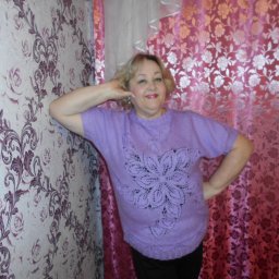 Сиреневая кофточка спицами