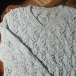 Пуловер "Ландыши на снегу"