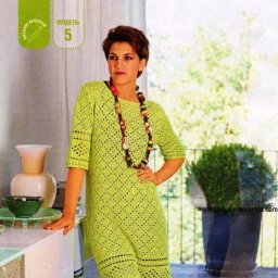 Ажурное зелёное платье крючком