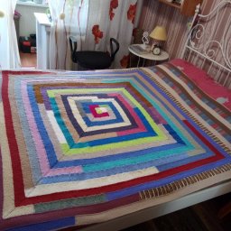 Плед на 10 петлях спицами.