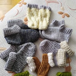 Ликвидация остатков пряжи. Носки крючком.