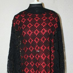 Шаль черная с кистями