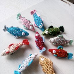 Брошь вязаная " Рыбка".