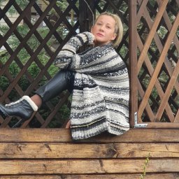 Одну ягодку беру, на другую смотрю, третью примечаю, а четвёртая мерещится”.