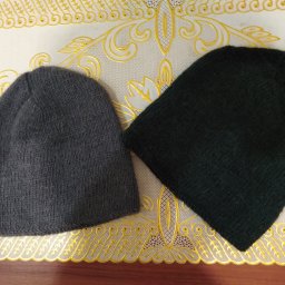 Шапочки "подросли" вместе со внуками