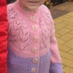 Кардиганчик для племяшки спицами