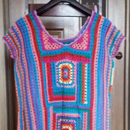 Любимый бабушкин квадрат.