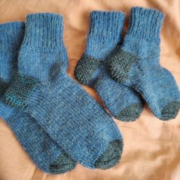 Носочки для сестричек.