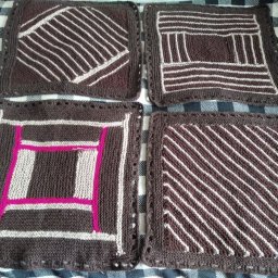 Коврики для табуреток.