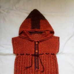 Детские жилеты с капюшоном