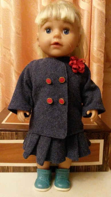 Одежки для внучкиных кукол