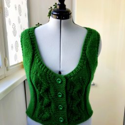 Маленький жилет.