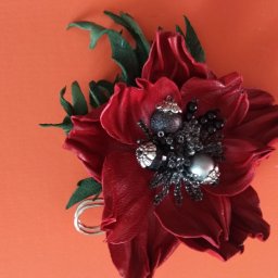 Брошь натуральная кожа Мак красный