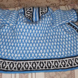 Детское пальто с капюшоном