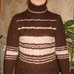 Свитера, связанные мною для своих любимых детей