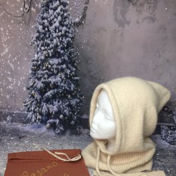 Капор из ангоры