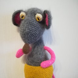 Символ года - Крысеныш.