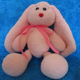 Плюшевый зайка.