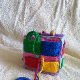 Развивающие игрушки для детей.