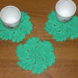 Салфетки под стакан или кружку.