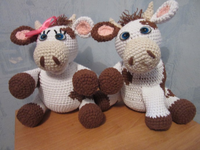 Игрушка "Коровка". Игрушка "Коровка".
