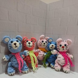 Тигры Неон.