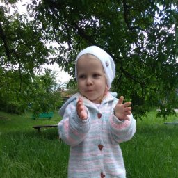 Пальтишко для внучки.