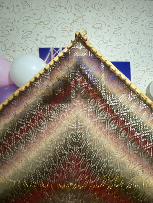 Шаль "Октябрь"