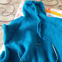 Свитшот спицами