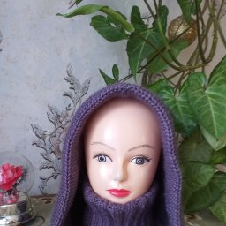 Еще одна шапка капюшон