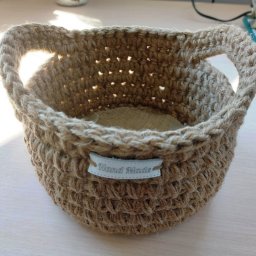 Джутовая корзина