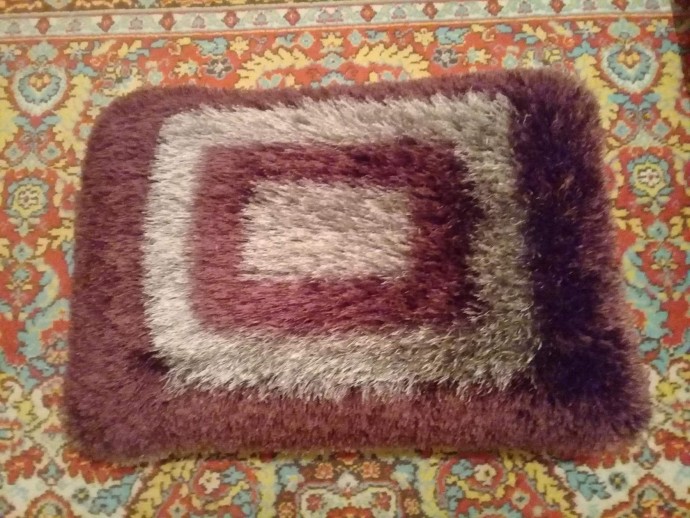 Подушки крючком и спицами. Подушки крючком и спицами.