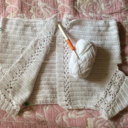 Белый кардиган с коротким рукавом