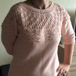 Дополнение к персиковому джемперу